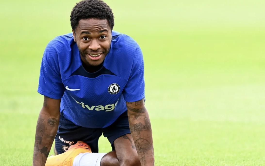 开云体育网站-夏窗未能离队，泰晤士报：冬窗前斯特林可能要单独训练